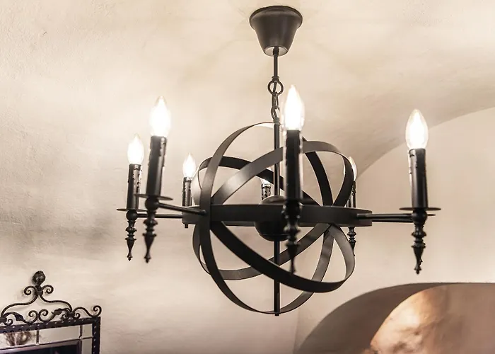 Airhome - Royal Family * Таллин