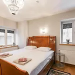 Airhome - Royal Family Daire Tallinn