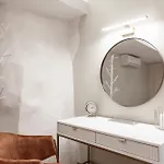 Airhome - Royal Family * Tallinn