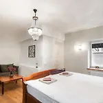 Airhome - Royal Family Daire Tallinn