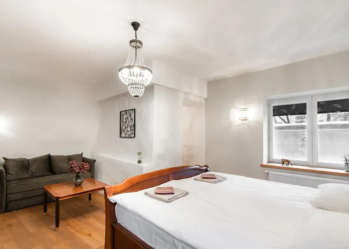 Airhome - Royal Family Apartment Tallinn